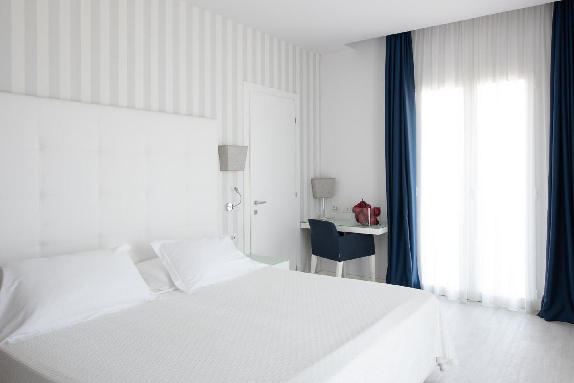 Hotel Fedora Riccione Exterior photo