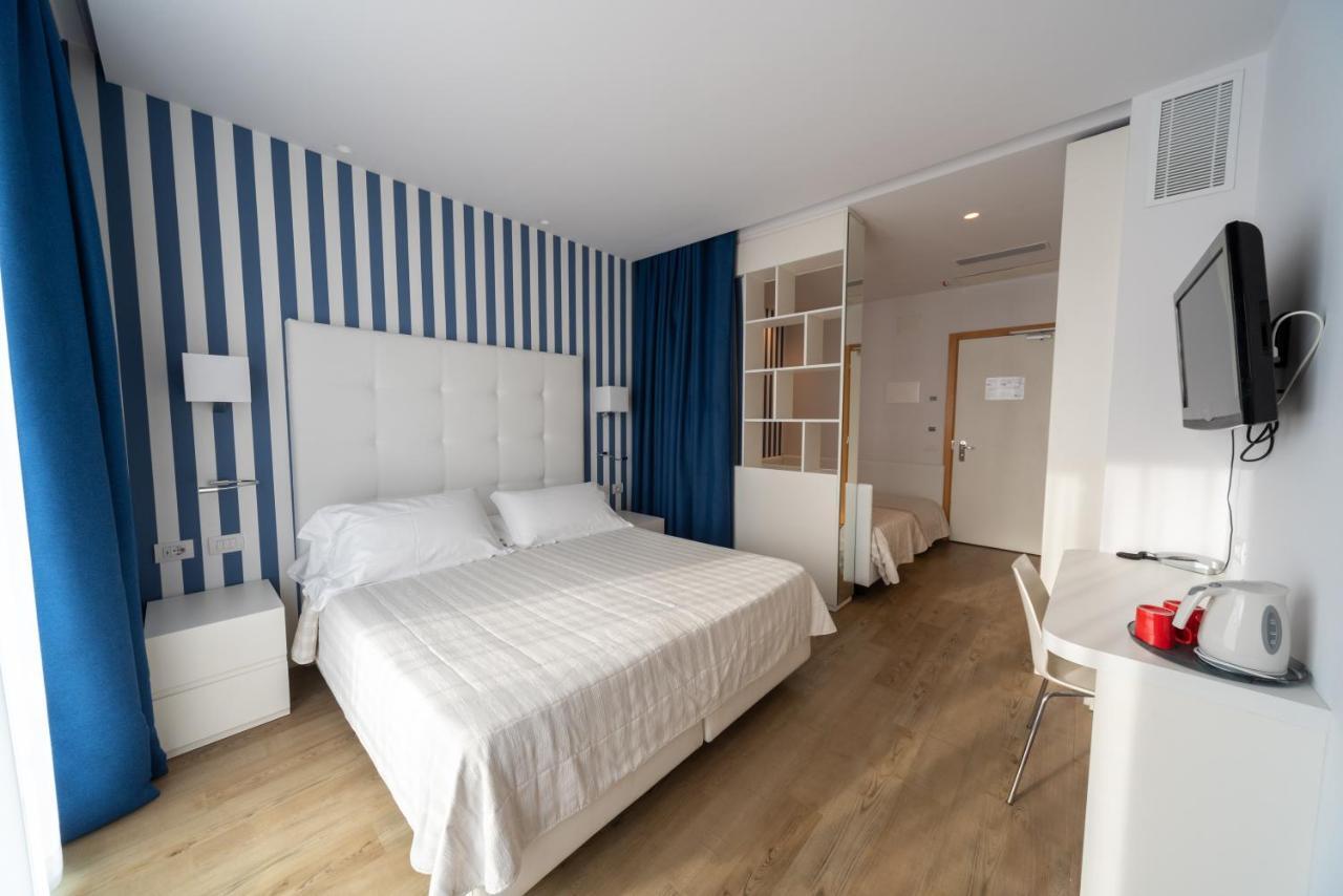 Hotel Fedora Riccione Exterior photo